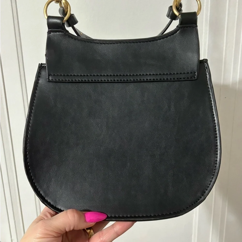 Zara NWOT vegan leather saddle bag black - Picture 4 of 6
